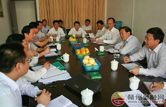 省工行行長倪百祥考察調(diào)研南康家具產(chǎn)業(yè)發(fā)展情況