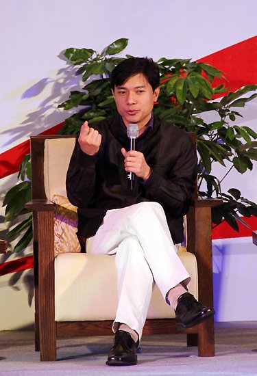 對話嘉賓：百度CEO李彥宏