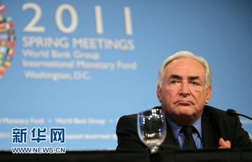 IMF總裁卡恩首次出席法庭聽證會 被禁止保釋