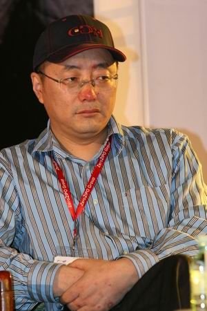 王功權(quán)私奔后首度回應(yīng)：不在乎身敗名裂