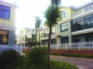 央行揚(yáng)州支行被曝建豪華別墅 業(yè)主承認(rèn)銀行集資
