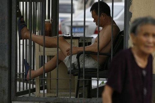 多數(shù)廠辦大集體企業(yè)長期停產(chǎn) 拖欠職工養(yǎng)老金