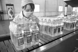 西藏冰川礦泉水?dāng)M在港集資3億美元