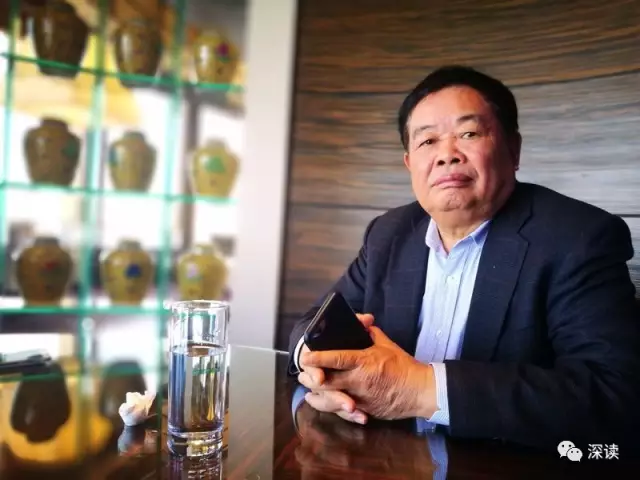 曹德旺接受深讀記者采訪 攝/法制晚報記者 張蕊