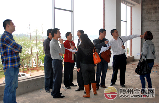 市郵儲銀行行長謝光德一行蒞臨于都調(diào)研指導