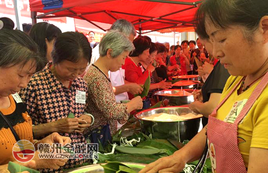 千人包粽子歡度端午 棕葉飄香滿虔城