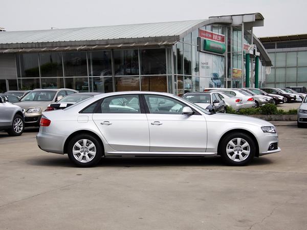 2010款奧迪A4L 2.0T舒適型