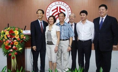 香港資深金融學(xué)家李德明縱談通脹下的理財(cái)之道