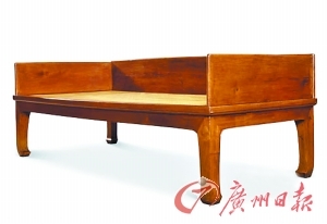 明末黃花梨羅漢床拍出3220萬(wàn)元天價(jià)