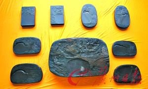 黎鏗大師《龍母傳奇》套硯面世