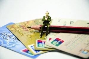 信用卡被盜刷 保險(xiǎn)“保護(hù)傘”不可缺