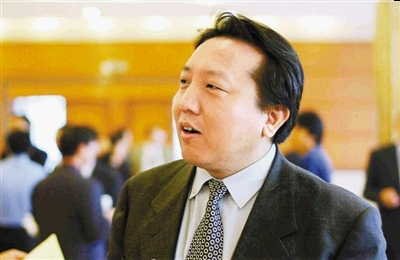 任志強(qiáng)修正“對(duì)賭”言論：買房子給兒子 買股票給孫子