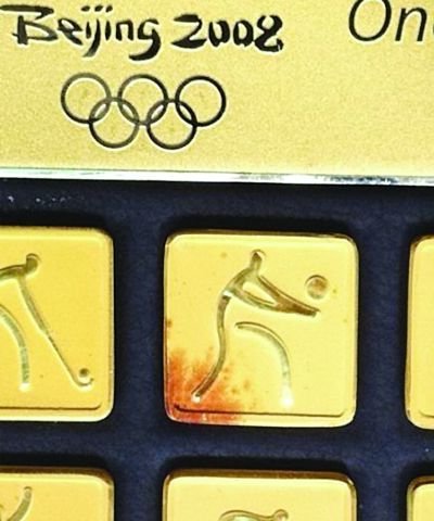 黃金“生銹”或非成色不足 各色斑點各有原因