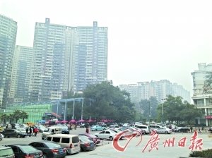 2010年1月，廣州的逸景翠園、光大花園也曾爆出“信用通詐騙案”。從廣州的“信用通騙案”到北京的騙案，所用詐騙手法并不新穎，業(yè)主應對此詐騙手法提高警惕。