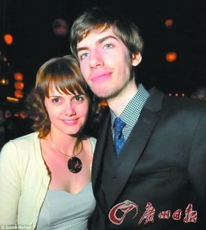 雅虎收購湯博樂 27歲創(chuàng)始人成億萬富翁(圖)