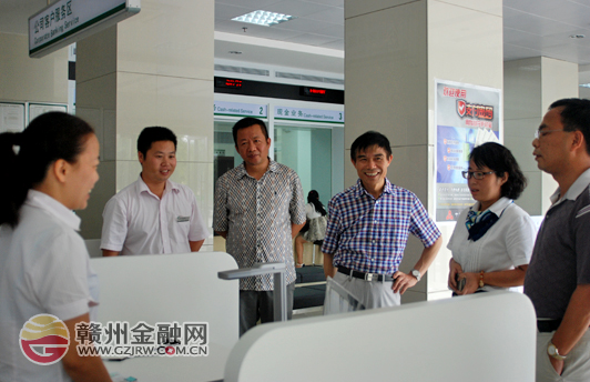 郵儲銀行贛州市分行行長謝光德蒞臨于都調(diào)研