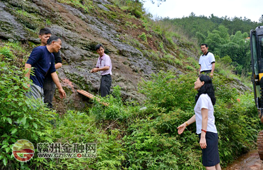 飲水思“源” 贛商村鎮(zhèn)銀行為民解決飲水難題